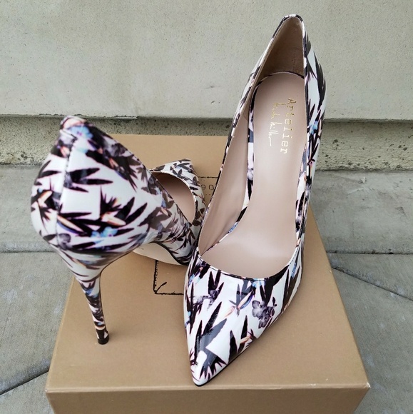 Gorgeous Nicole Miller Colorful Leather Stilletos - Picture 2 of 7